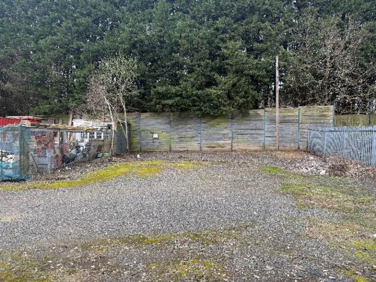 Secure Yard to Let – Ditchling Common, Hassocks – 4,177 sq ft – £871 pcm