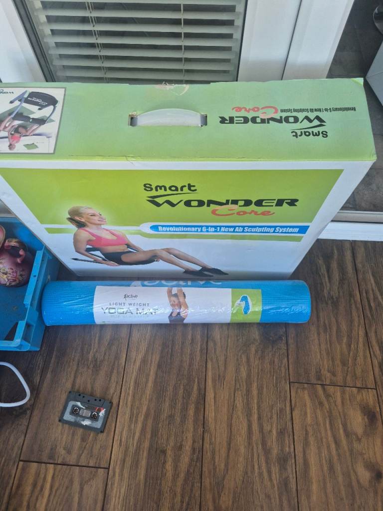 Smart Wonder Core Exercise Machine with Yoga Mat 