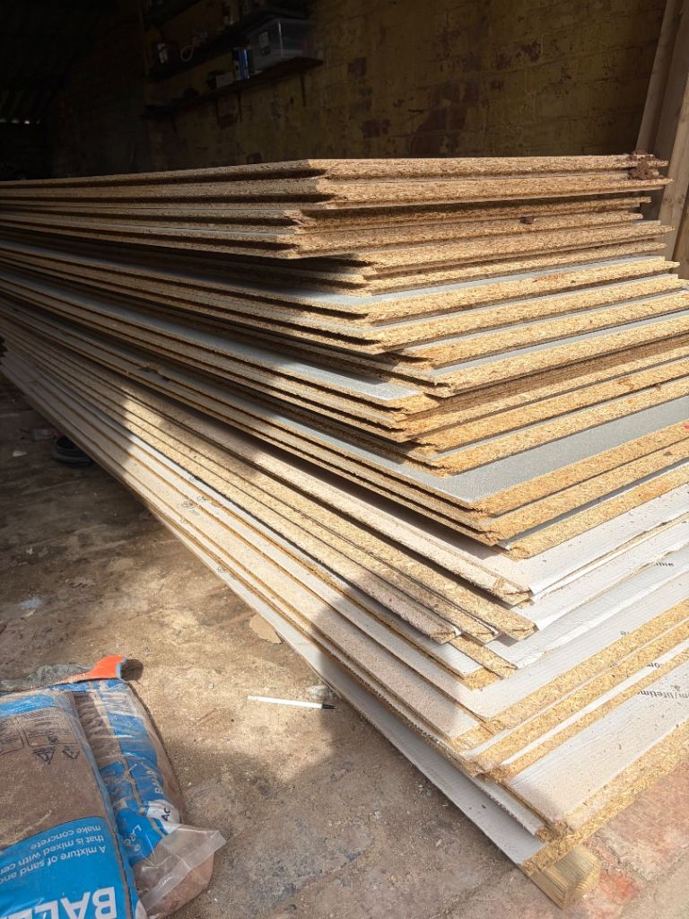 Chipboard floorboards - 2.4 x 0.6m