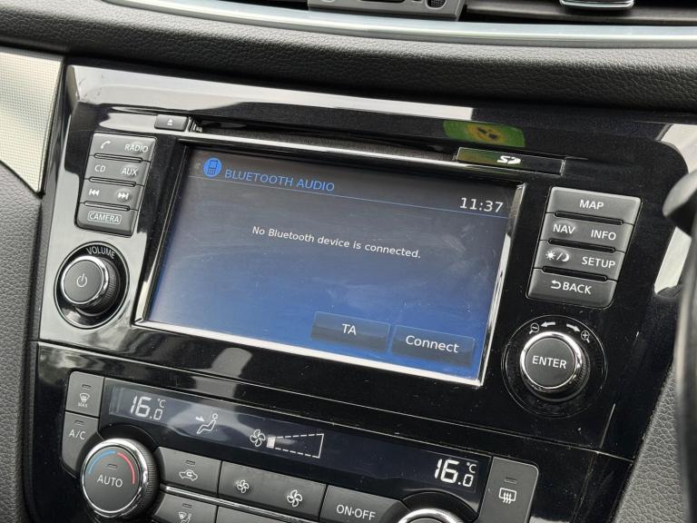 2017 Nissan Qashqai 1.2 DiG-T N-Connecta 5dr Xtronic HATCHBACK PETROL Automatic