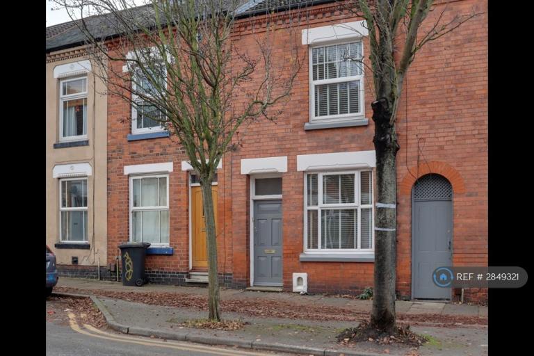 2 bedroom house in Avenue Road Extension, Leicester, LE2 (2 bed) (#2849321)