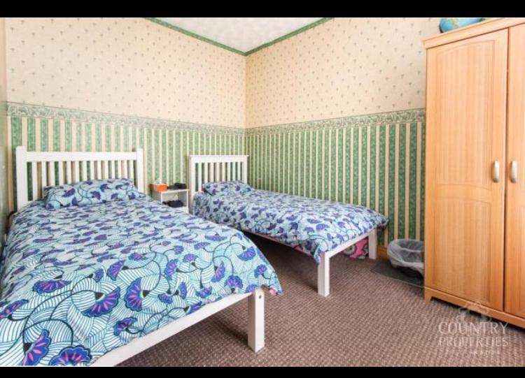 Three bedroom bedford house for rent