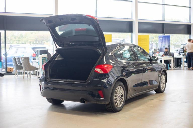 2020 Ford Focus 1.5 EcoBlue 120 Titanium 5dr HATCHBACK DIESEL Manual