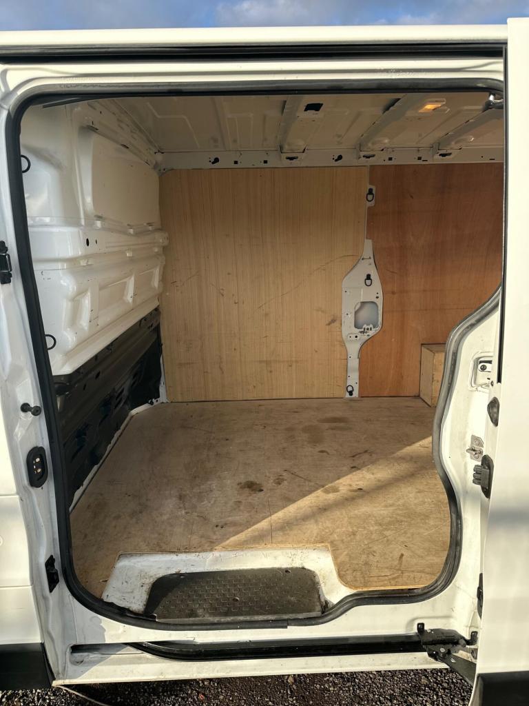 2023 Renault Trafic LL30 Blue dCi 130 Business+ Van PANEL VAN DIESEL Manual