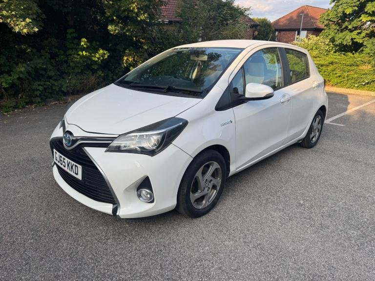 2015 Toyota Yaris 1.5 Hybrid Icon 5dr CVT HATCHBACK Petrol/Electric Hybrid Automatic