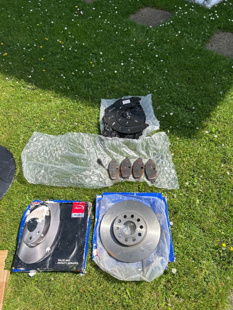 Audi A3 front brake discs and pads