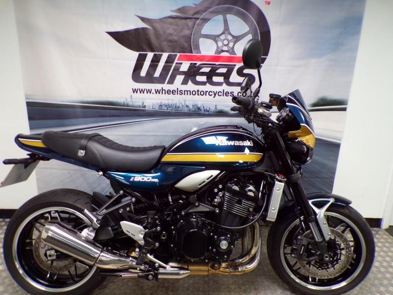 2023 KAWASAKI Z900RS IN CANDY TONE BLUE