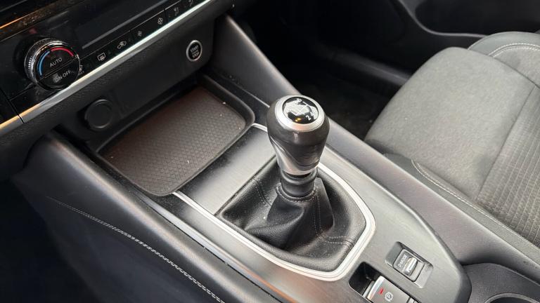 2022 Nissan Qashqai 1.3 DiG-T MH N-Connecta 5dr Petrol Hatchback Hatchback Petrol Manual