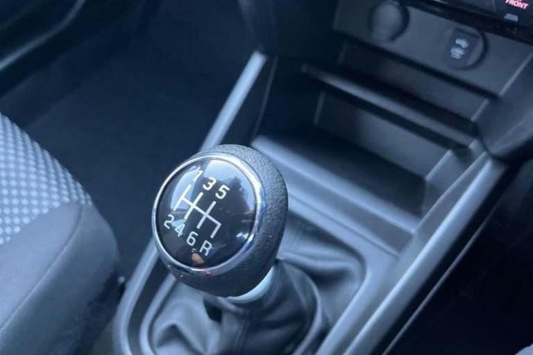 2023 Suzuki Vitara 1.4 Boosterjet 48V Hybrid Go 5dr ** Bluetooth / USB / AUX Connection ** Man Es...