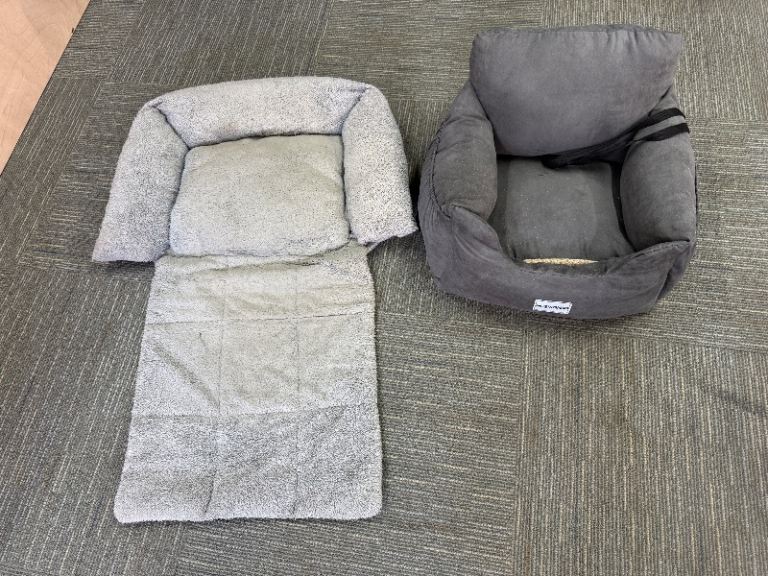 Dog pet bed and car seat