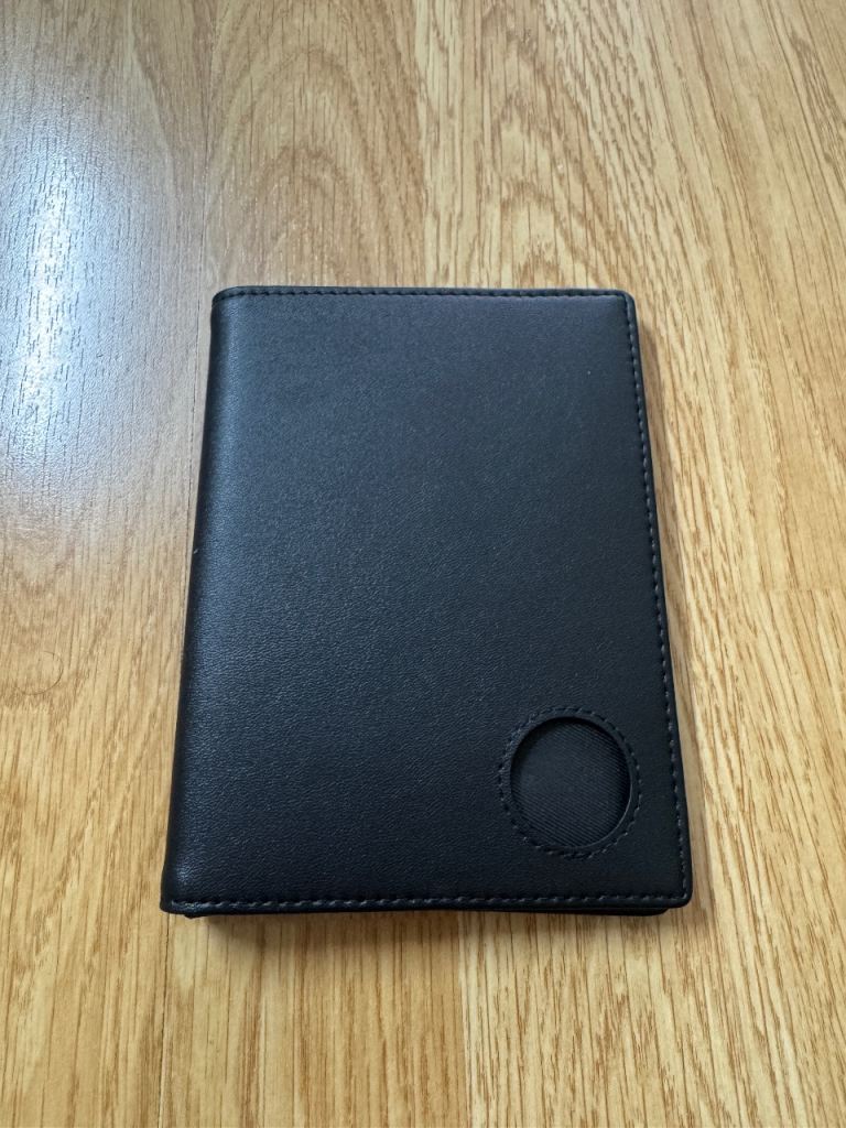 Passport Holder With Airtag slot