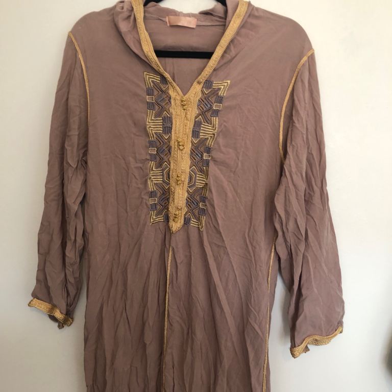 Unique Brown Hooded Dress with Gold Embroidery – Good Condition