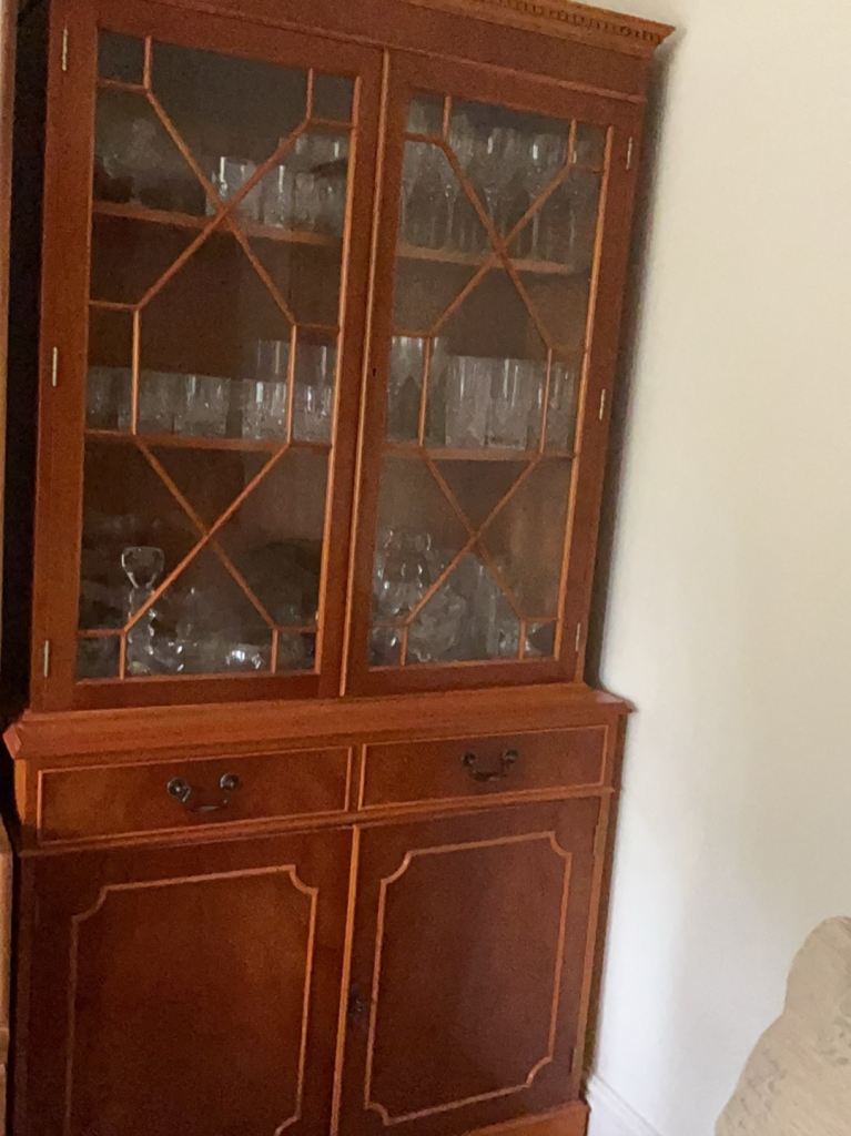 Display cabinet