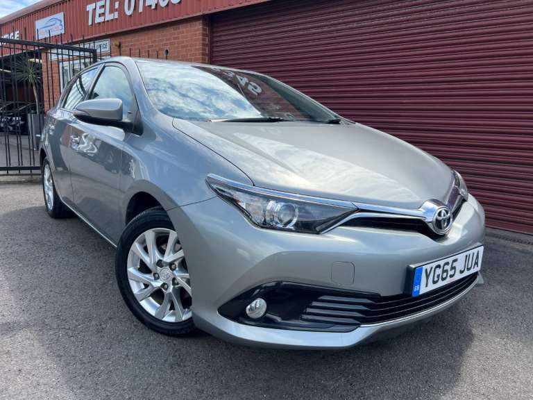 Toyota Auris 1.2T Icon 5dr Petrol