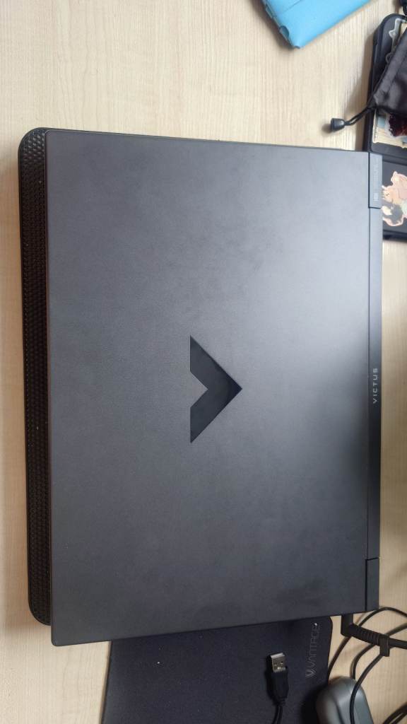Powerful gaming laptop RTX 4070 , RYZEN 7 8845 HS 