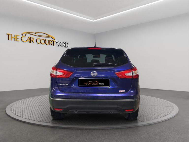 2014 Nissan Qashqai 1.2 DiG-T N-Tec 5dr HATCHBACK PETROL Manual