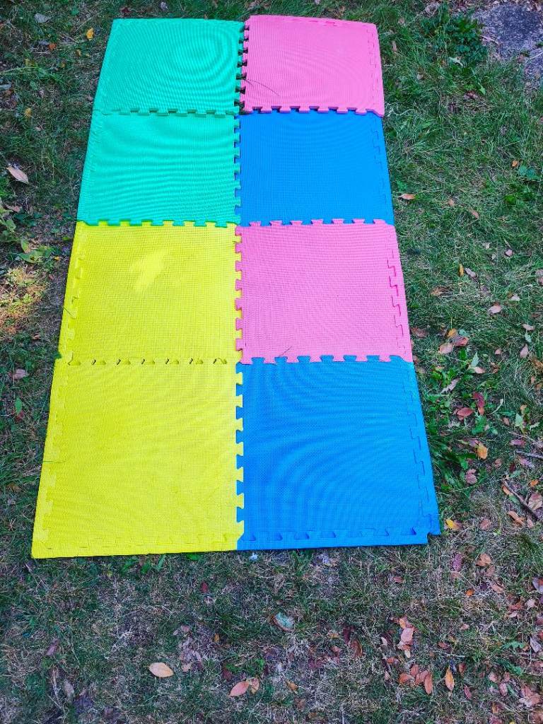Multicoloured Interlocking Foam Play Mats – Good Condition