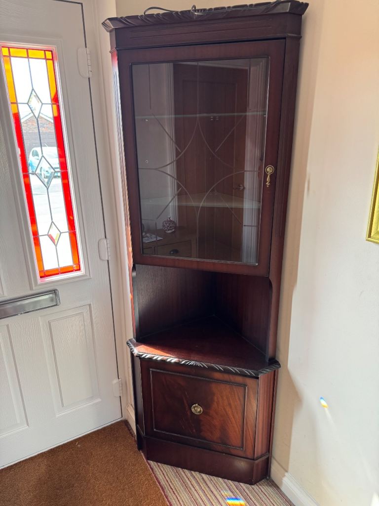 Glazed Corner Cabinet