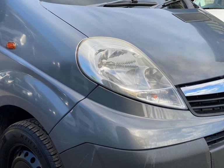 2011 Vauxhall Vivaro 2.0 2900 CDTi ecoFLEX 16v Combi FWD L1 H1 5dr MPV Diesel Manual