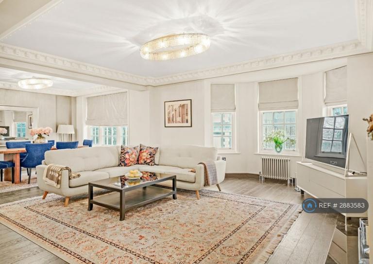 3 bedroom flat in Malvern Court, London, SW7 (3 bed) (#2883583)