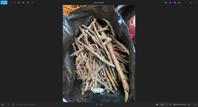 5kg approx  hardwood cherry kindling 