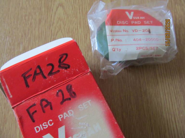 NOS Disc pads for vintage Yamaha models, Vesrah VD202 eq EBC FA28