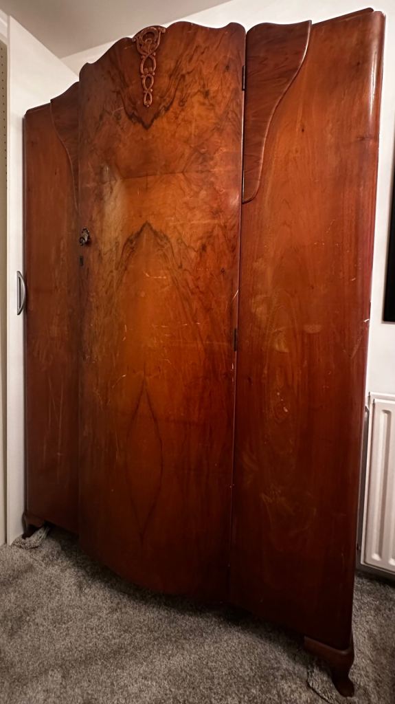 Vintage Wardrobe 