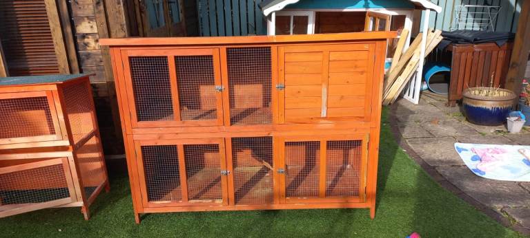 Large, Two Story Hutch with Thermal / Weatherproof Cover