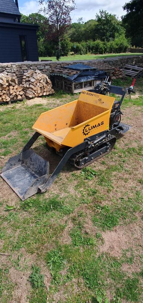 Tracked selfloading dumper / barrow