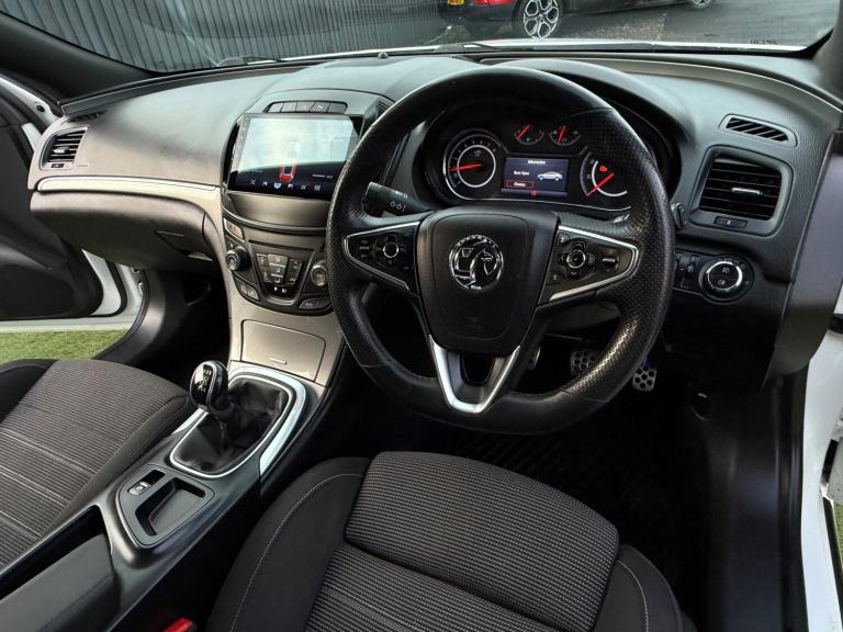 2015 Vauxhall Insignia 1.4i Turbo Limited Edition Hatchback 5dr Petrol Manual Euro 6 (s/s) (140 p...