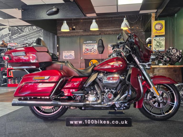 2024 HARLEY-DAVIDSON ULTRA LIMITED ANNIVERSARY 1868 1,300 MILE'S 