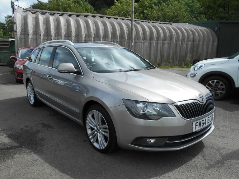 2015 Skoda Superb 2.0 TDI CR 140 Elegance 5dr DSG ESTATE Diesel Automatic