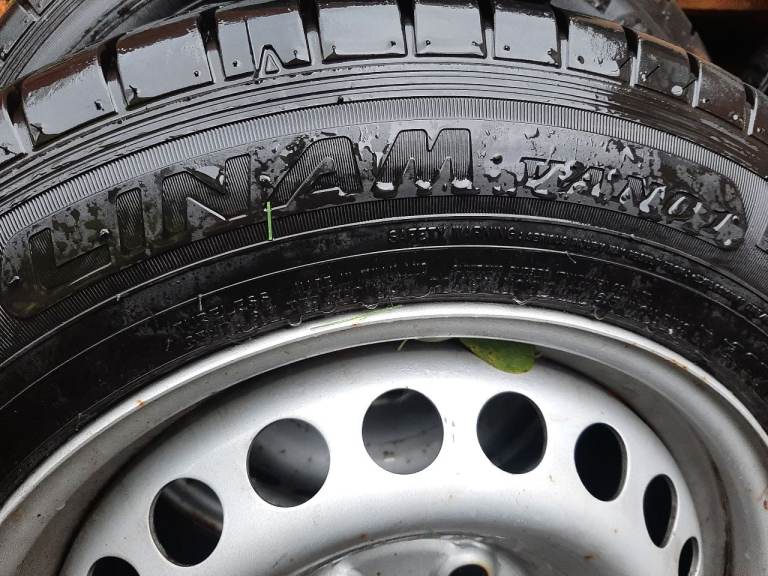 Set of 4 tyres & steel rims for VW T5-T6.1