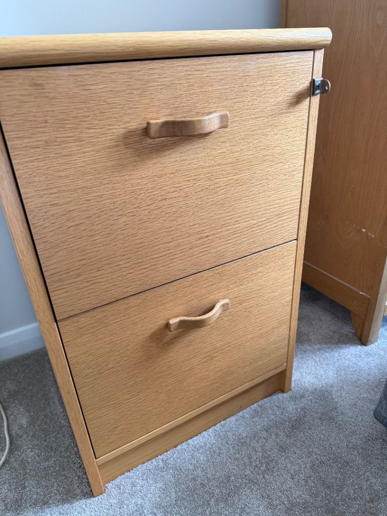 Solid Oak lockable Filing Cabinet