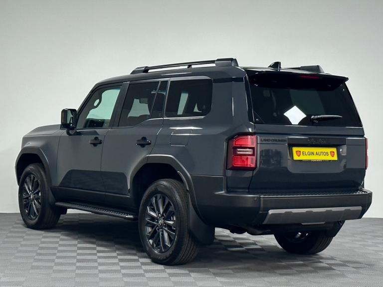 2025 Toyota Land Cruiser Invincible 2.8 D-4D Auto (LWB) ( 204 bhp ) Station Wagon Diesel Automatic