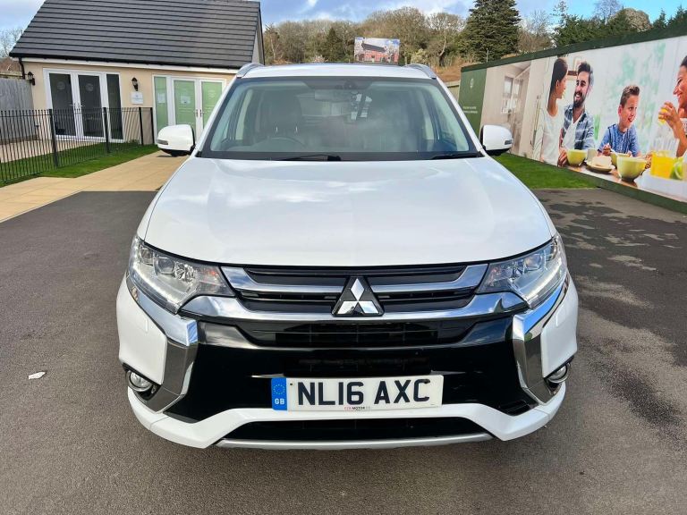 Mitsubishi, OUTLANDER, Estate, 2016, Other, 1998 (cc), 5 doors