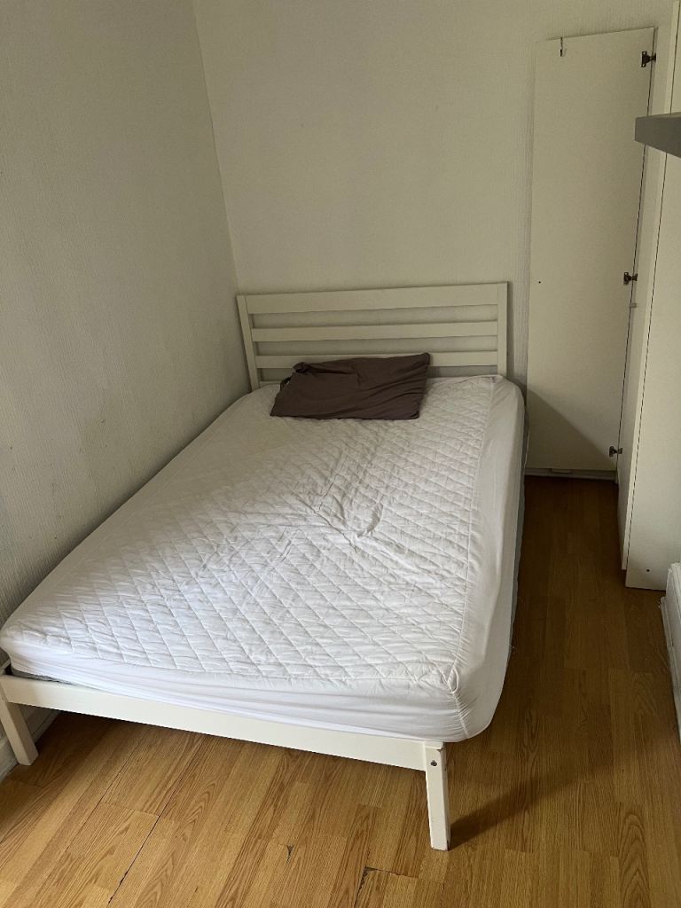Single room for rent.