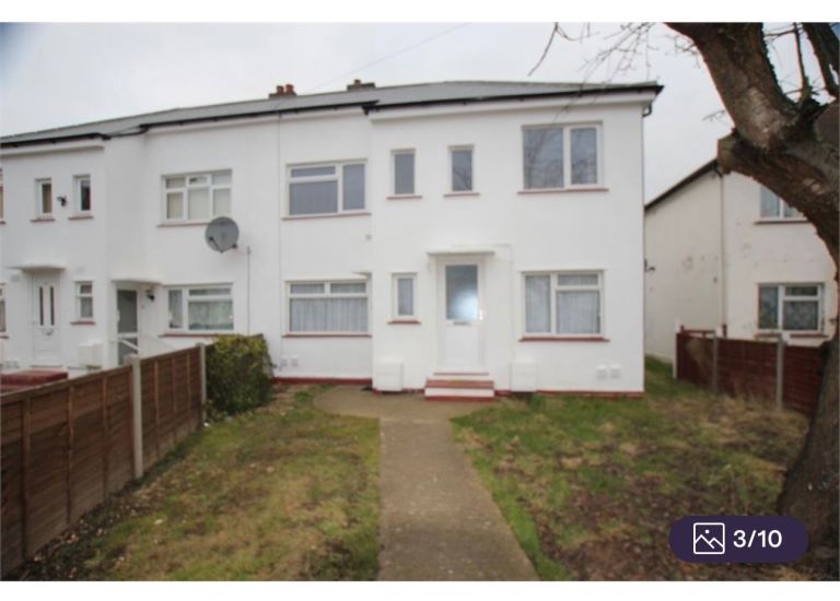 2 bedroom property near Heathrow 