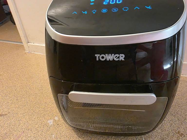 Air fryer/grill/ rotisserie