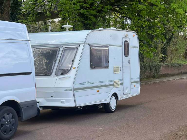 Caravan swift 2001