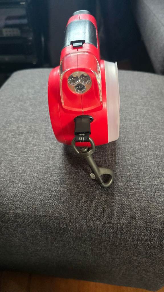 Selling this handy all-in-one dog walking accessory 🐕