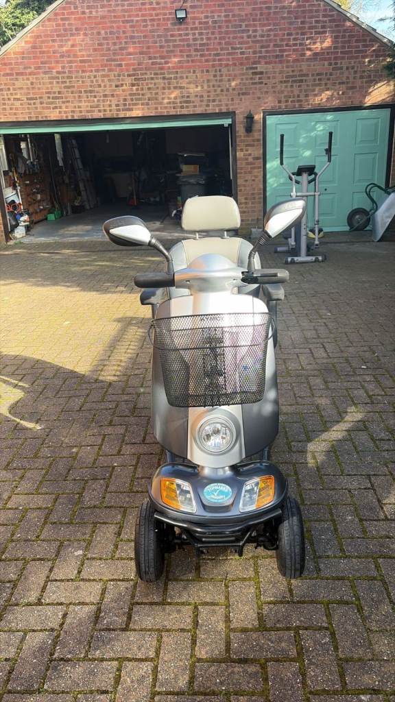 Kymco Scooter – Grey, Good Condition