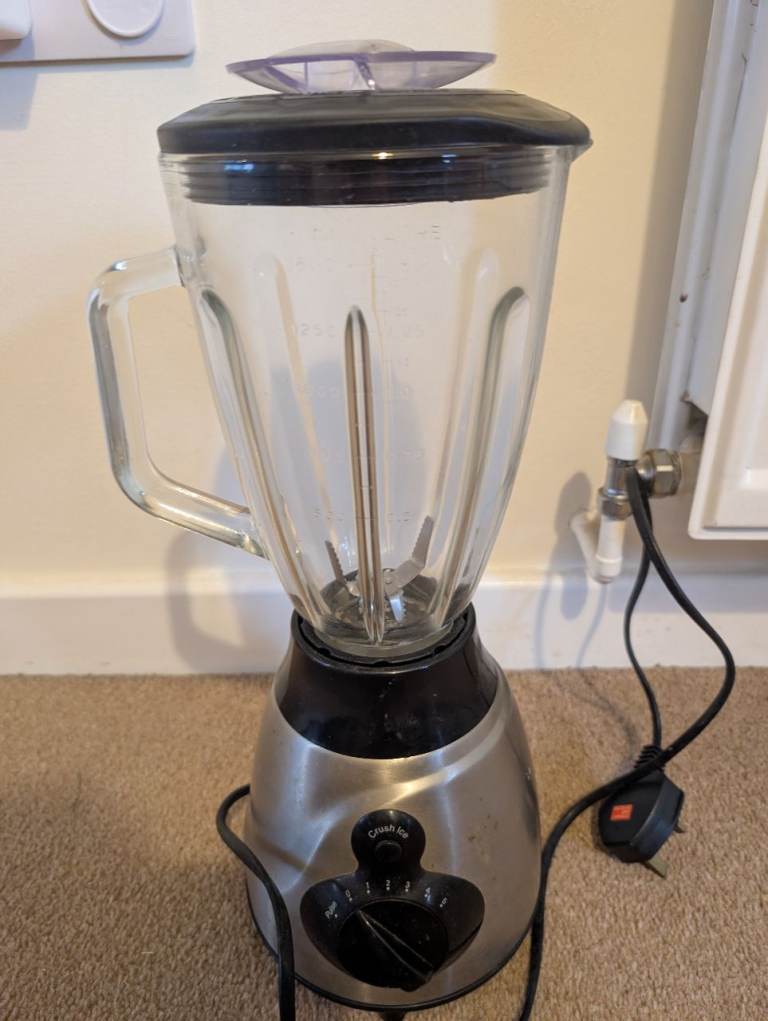Blender with ice crusher mode