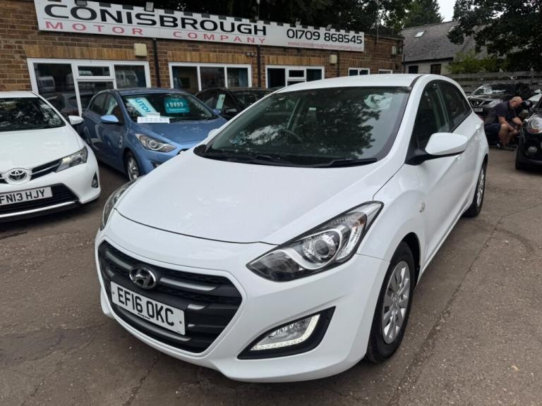 2016 Hyundai i30 1.4 S BLUE DRIVE 5DR Manual Hatchback Petrol Manual