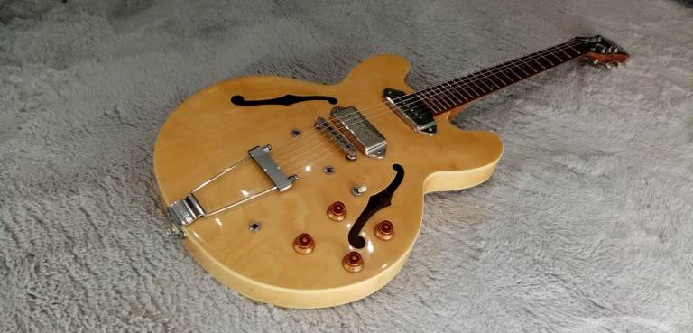 A few electric guitar for sale, Epiphone, Vintage, Fender, Squier, Faith