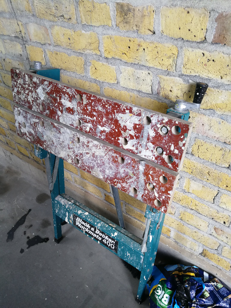 Black and decker workmate 400 vintage quality item. Used