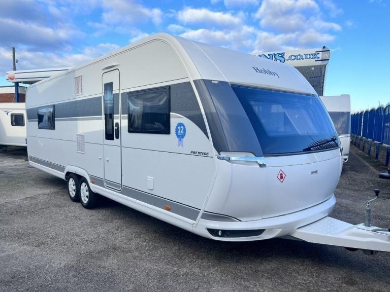 2026 HOBBY PRESTIGE 720 WQC 4 Berth fixed island bed End washroom