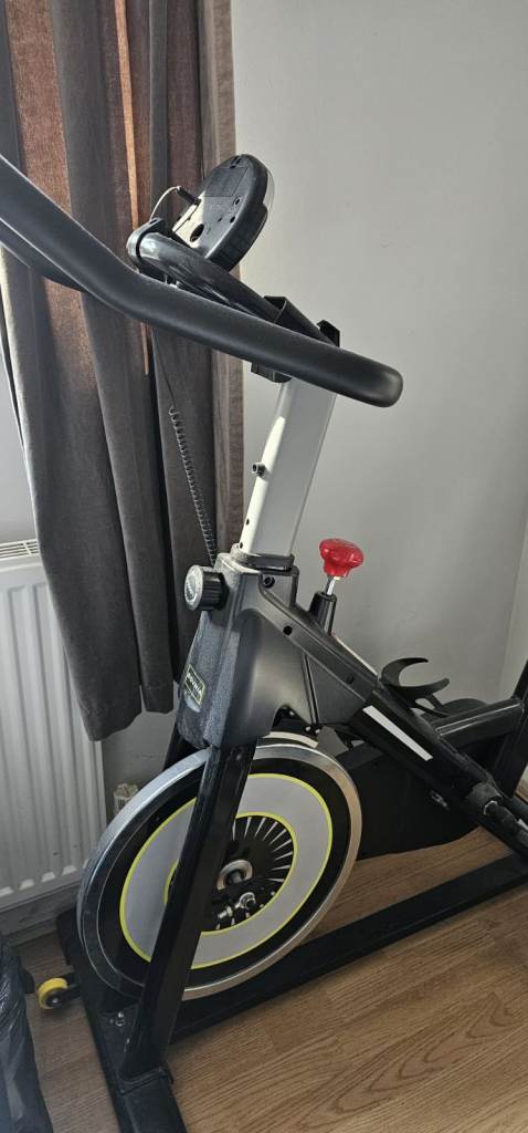 Gym Standard Exercise Bike Indoor Cycling Home Cardio Fitness