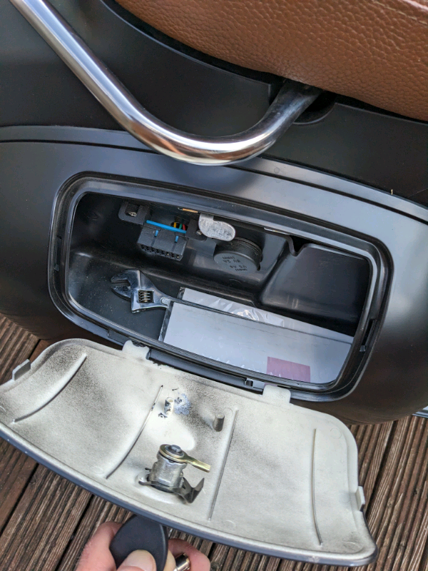 Electric moped (retro style)