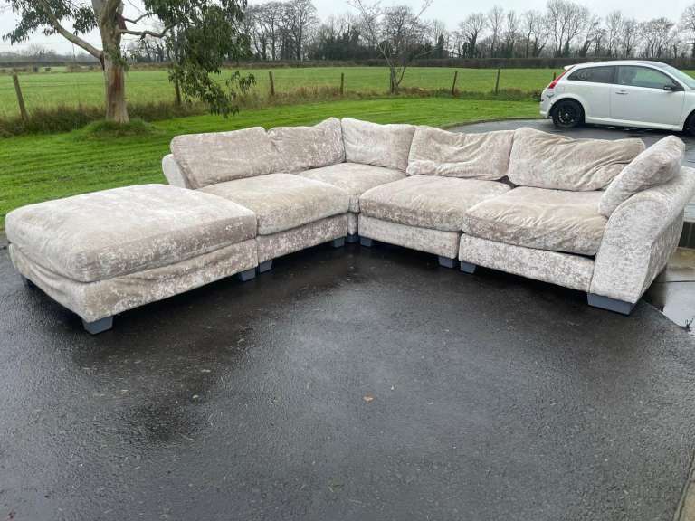 image for Corner group sofa in compage crushed velvet £350 only 